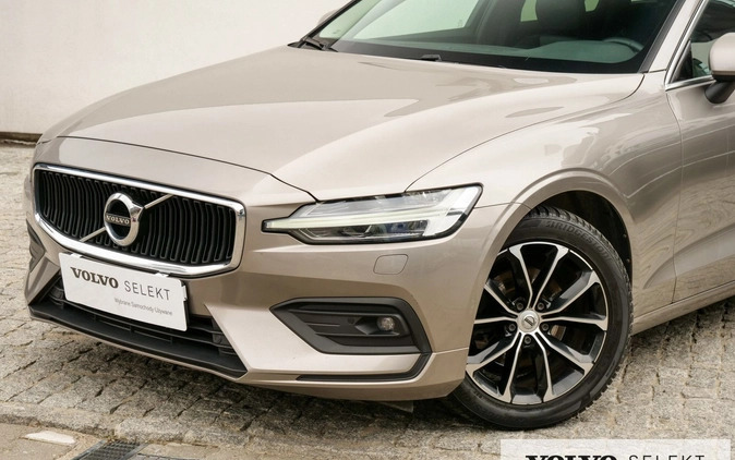 Volvo V60 cena 114900 przebieg: 121660, rok produkcji 2019 z Pilawa małe 596